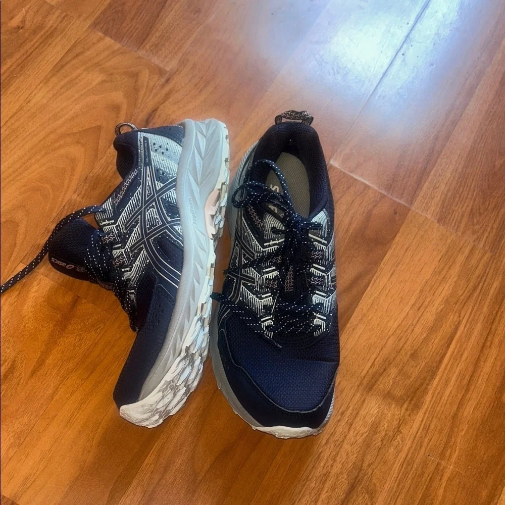 Asics Women's Navy Blue and White Sneakers - Picture 13 of 14